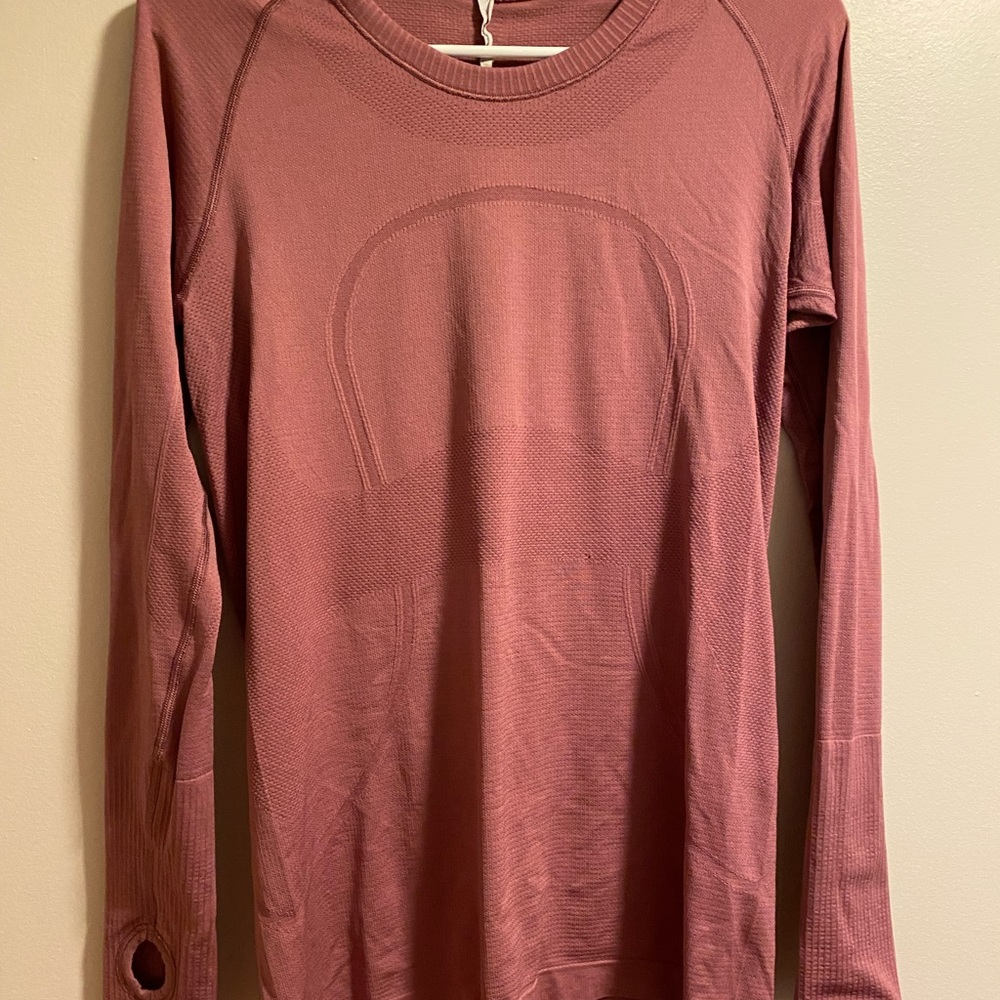 Lululemon swiftly tech